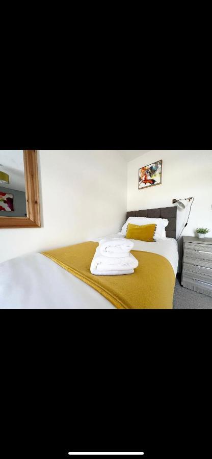 Homely And Deceptively Large House Holiday home *